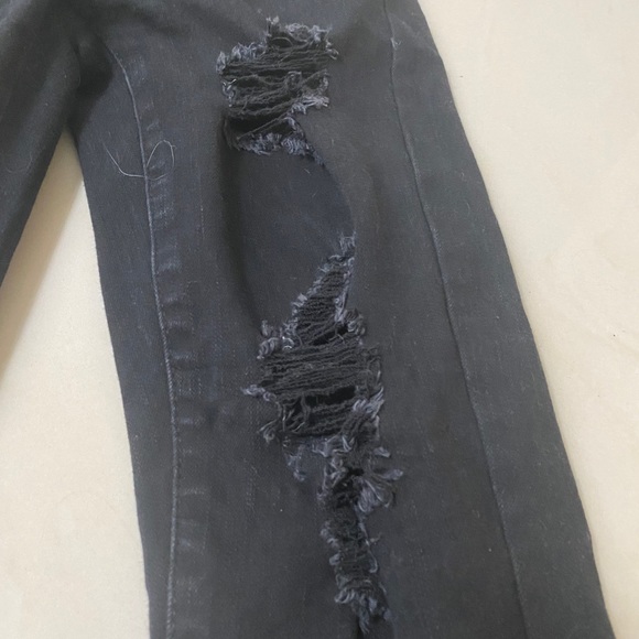 Black ripped jeans - Picture 3 of 8